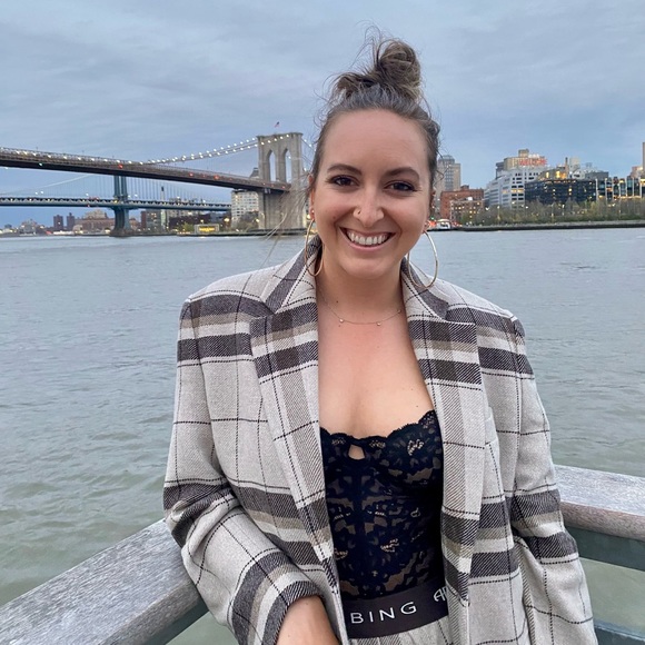 Meet your Posher, Hannah - Picture 6 of 8